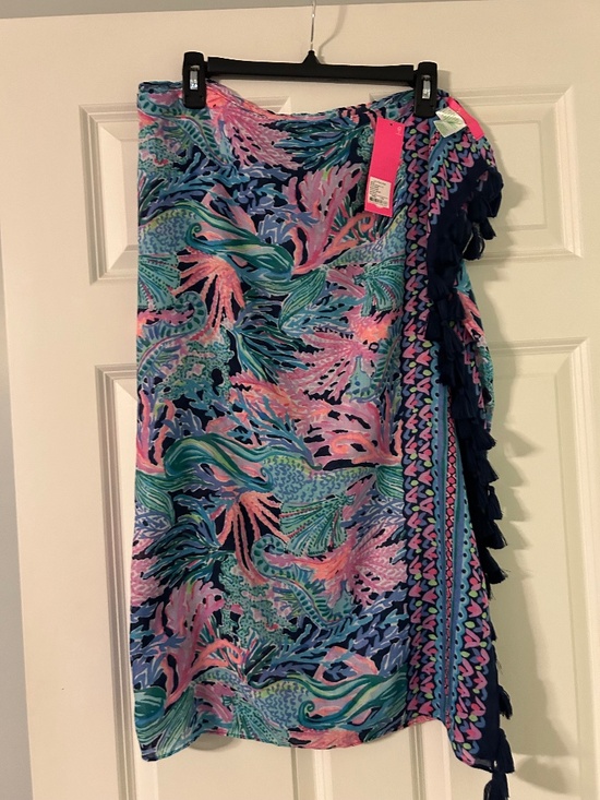 Lilly Pulitzer Accessories - Lilly Pulitzer NWT, Resort Scarf High Tide NA, $45